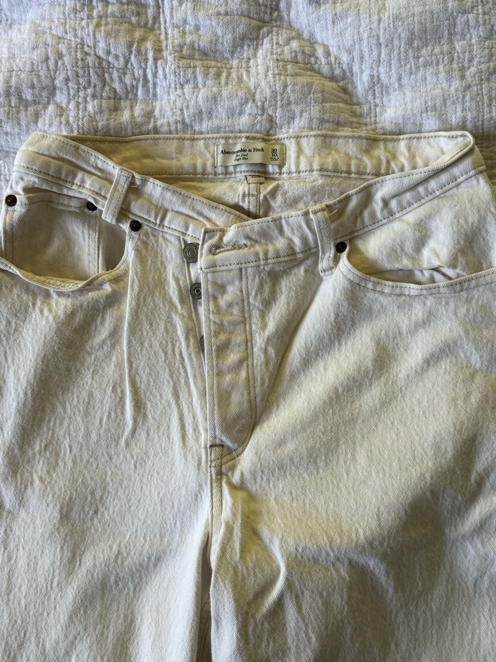 Abercrombie & Fitch Off-White High-Rise Curve Love Dad Jeans